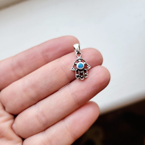 New Handmade 925 Sterling Silver Dainty Hamsa Blue Triplet Opal Evil Eye Charm - Picture 3 of 6